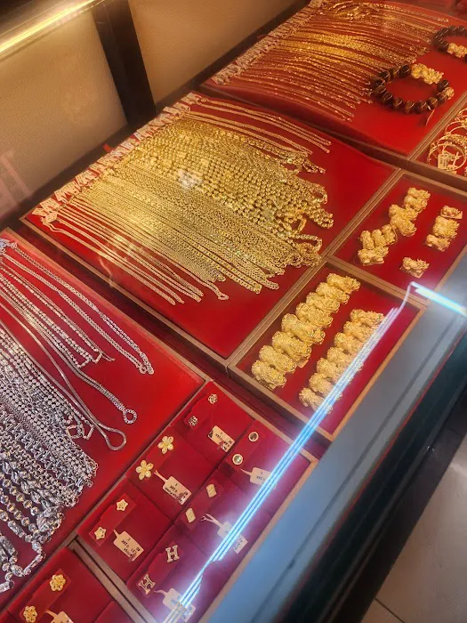 Magnolia Jewelers - 春興珠寶錶行 5