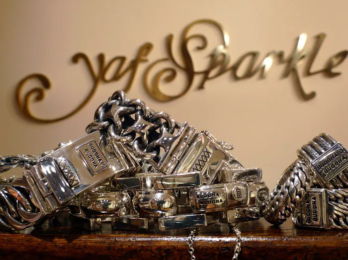 Yaf Sparkle Jewelry Boutique 4