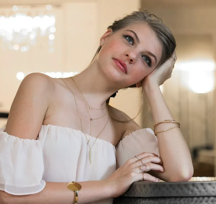 Yaf Sparkle Jewelry Boutique 4