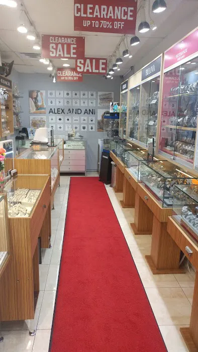 MARC JACOB JEWELERS 4