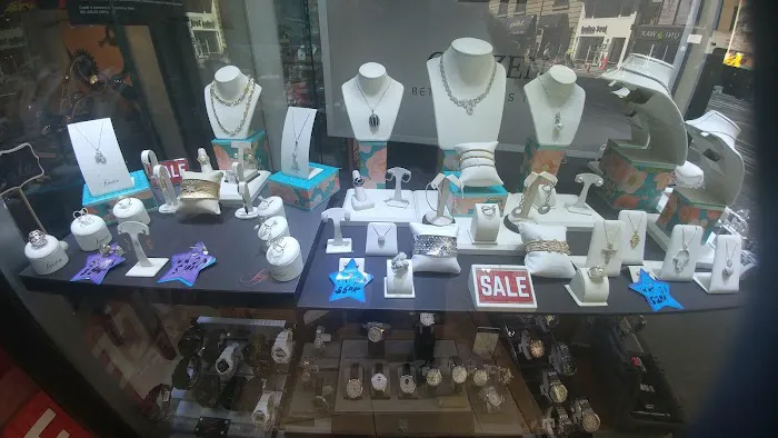 MARC JACOB JEWELERS 4