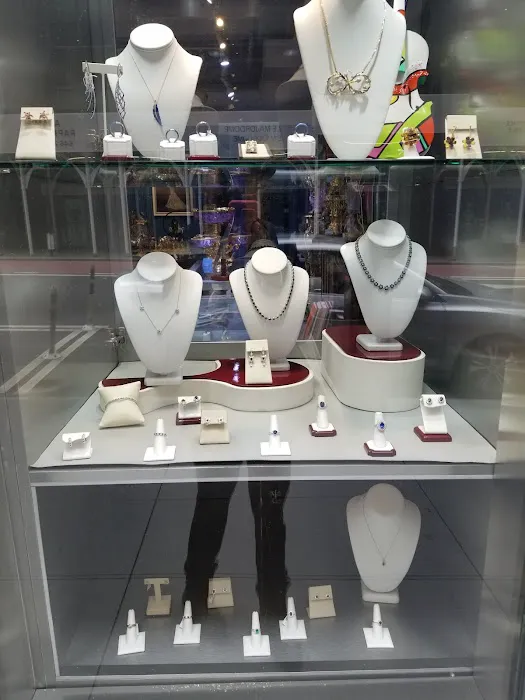 GothamFineJewelers 4