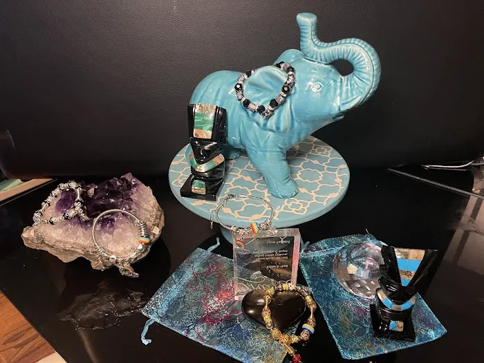 Anderson Kouture Jewelry & Fashion 4