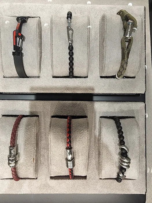 Montblanc Boutique - Madison Ave 5