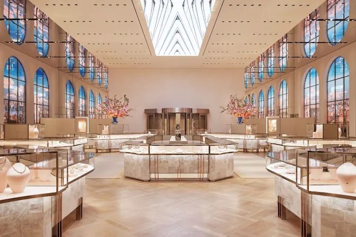 Tiffany & Co. - The Landmark 4