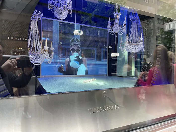 Tiffany & Co. - The Landmark 4