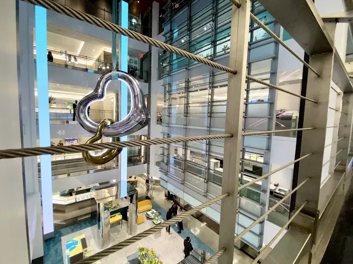 Tiffany & Co. - The Landmark 4