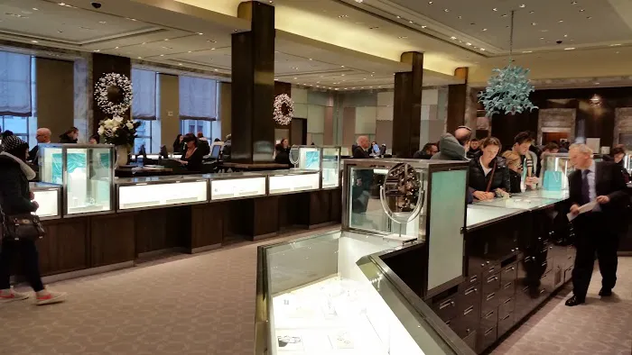 Tiffany & Co. - The Landmark 4