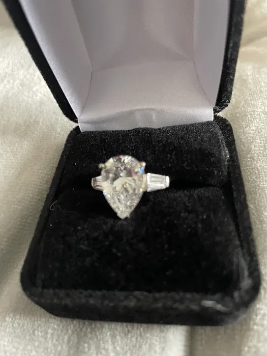 L'Art De Jewel Ltd 5