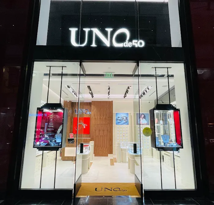 UNOde50 The Shops at Columbus Circle 5