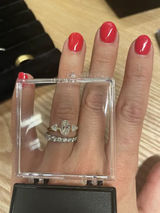 AARYAH (By Appointment only) | Unique Diamond & Luxury Engagement Rings, Wedding Bands & Fine Diamond Jewelry 4
