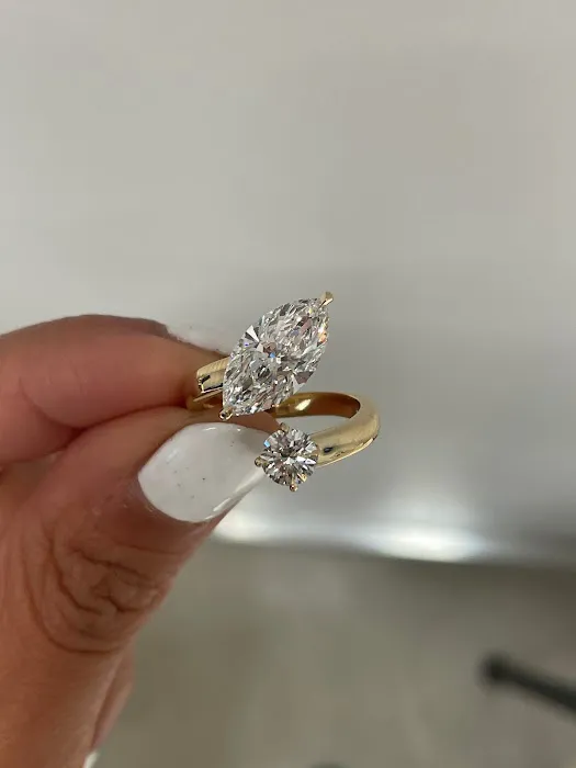 AARYAH (By Appointment only) | Unique Diamond & Luxury Engagement Rings, Wedding Bands & Fine Diamond Jewelry 4