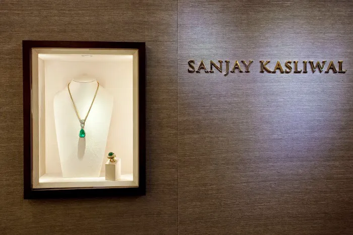 SANJAY KASLIWAL - THE GEM PALACE 4