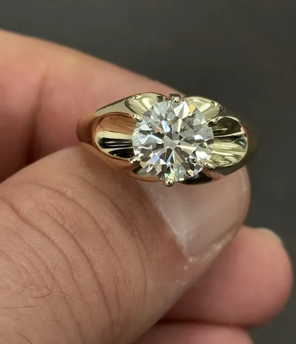 Zack and Elle Jewelers 4