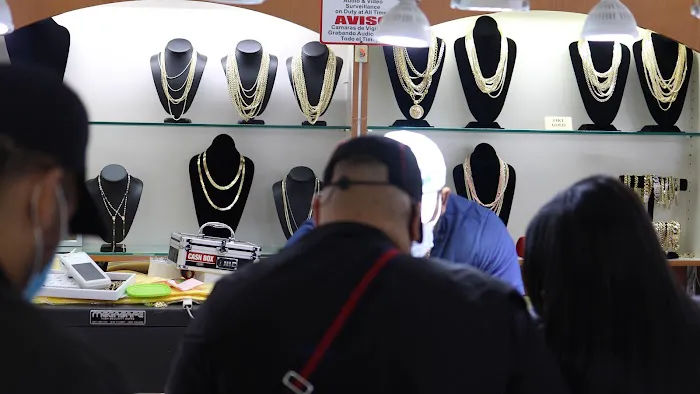 Javier The Jeweler 4