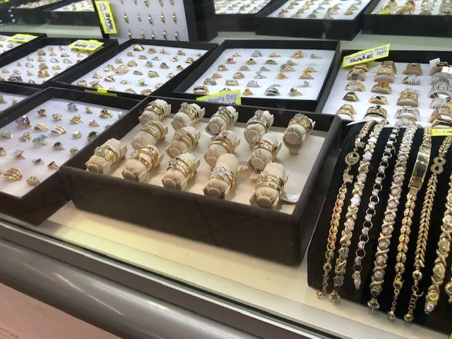 El Joyeria Del Barrio 4