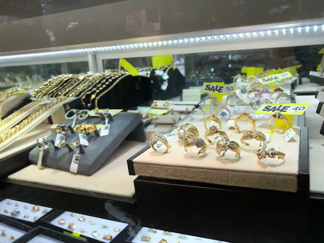 El Joyeria Del Barrio 4