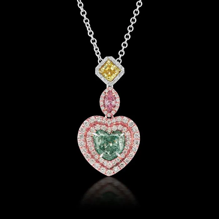 Tri Vivid Fancy Color Diamonds 4