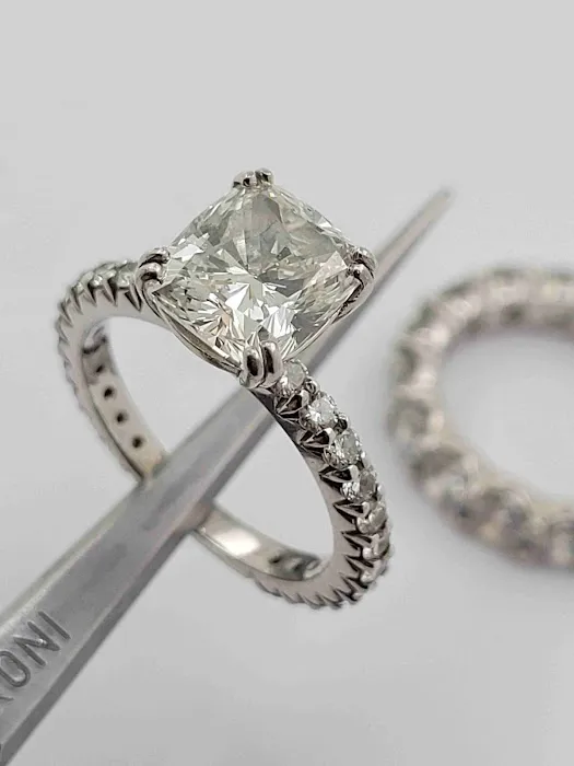 Alberto's Jewelry 4