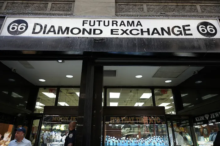 Diamond Queen Jewelry 4