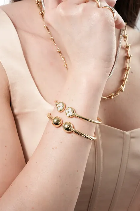Diamond Queen Jewelry 4