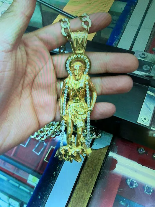 Amoros Jewelers Shop 4