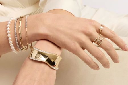 Expert Cleaning Tips for Jewelry with Enamel Designs: Safe and Effective Care