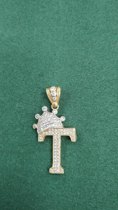 D'Oro Jewelry Store 4