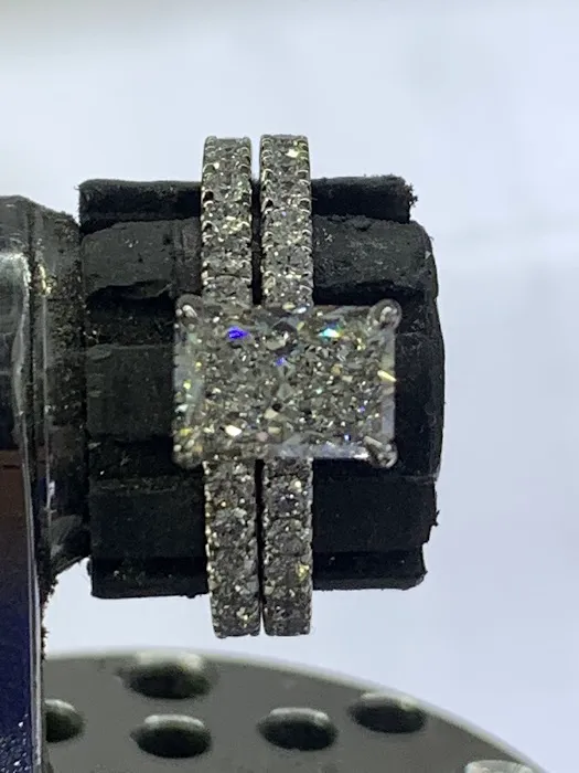 Hoboken Gold & Diamonds 4