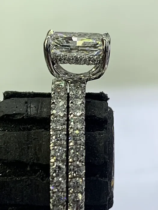Hoboken Gold & Diamonds 4