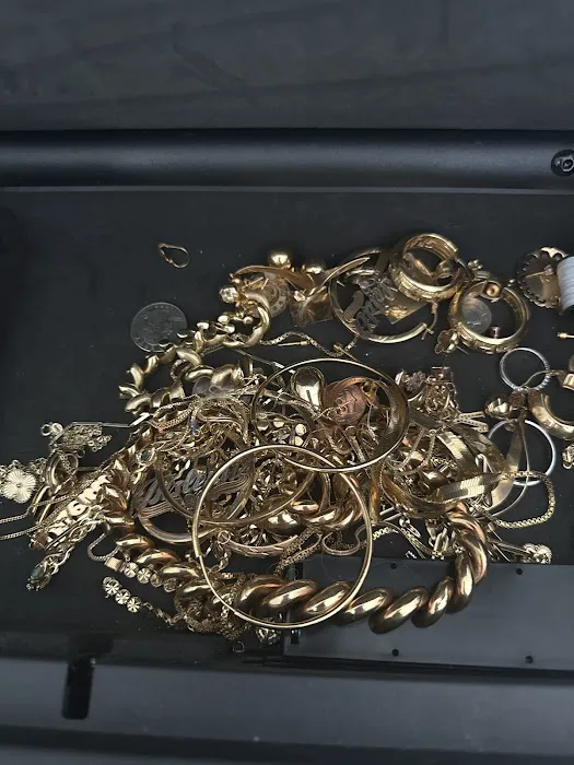 Marcos Jewelry Store Inc 5