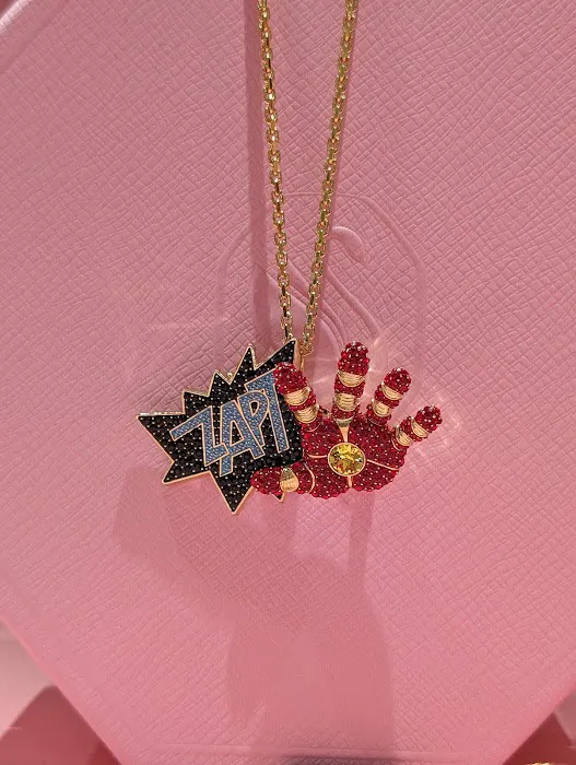 Swarovski 4