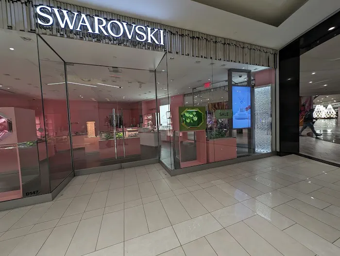 Swarovski 4