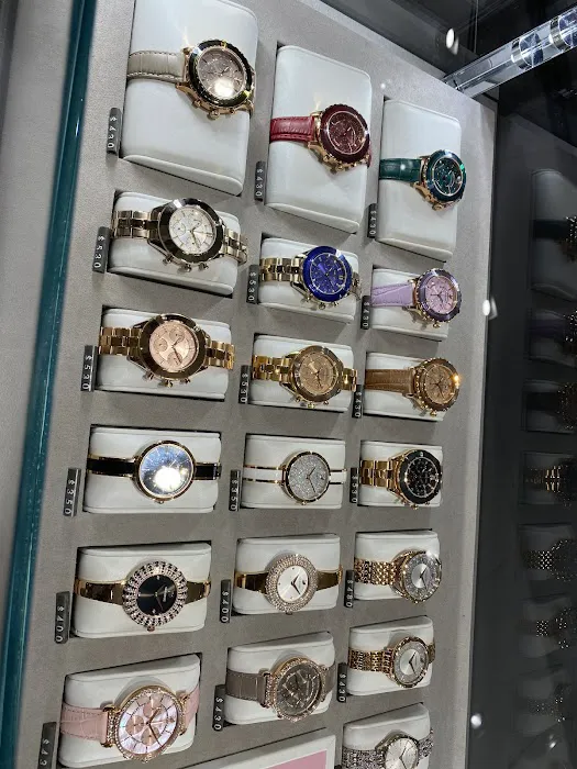 Swarovski 4