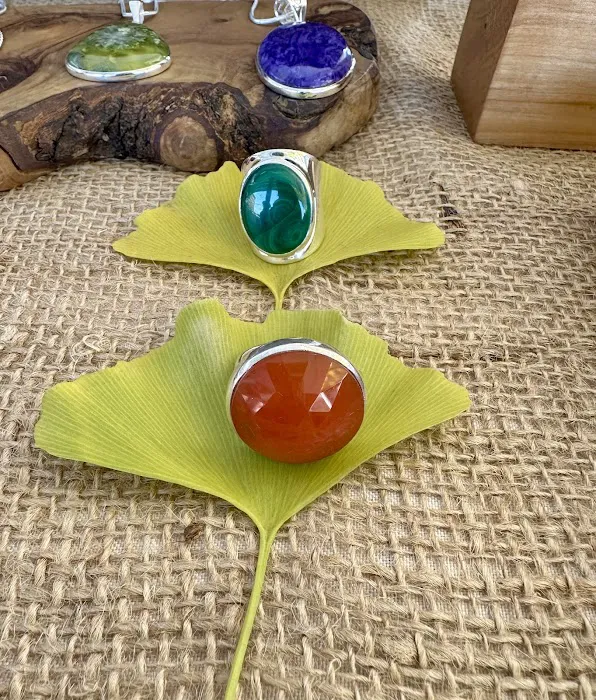 Sacred Earrth 4