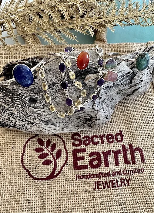 Sacred Earrth 4