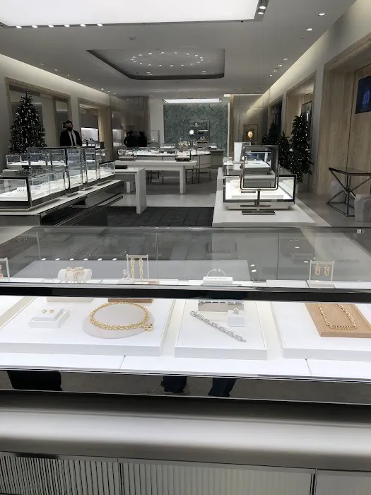 Tiffany & Co. 4