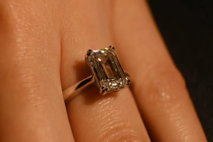 Diamond Hut Jewelers 5