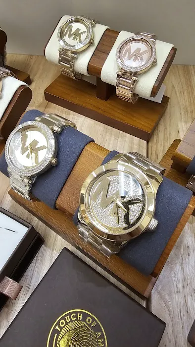 Touch Of Amber - Jewelry Showroom 4