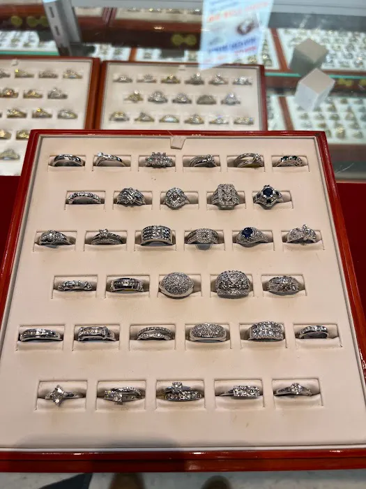 OM Jewelers 4