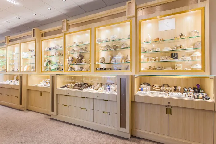 Morré Lyons Jewelers 4