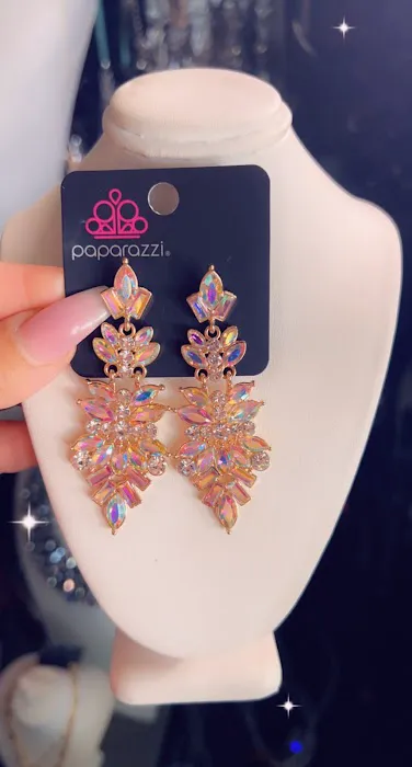 Siobhan's Sparkle Shop/Everything is always only $5 4