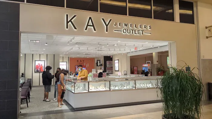 KAY Outlet 4