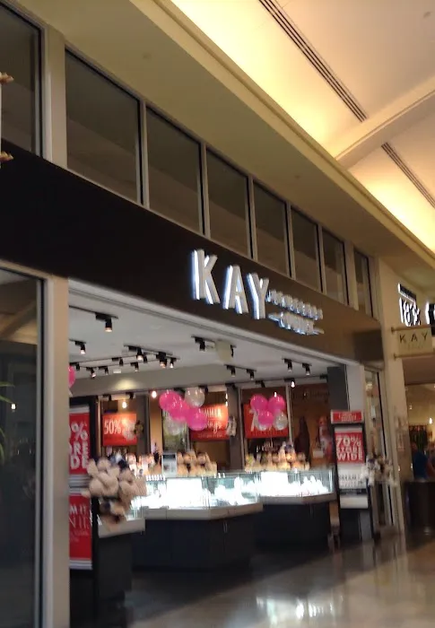 KAY Outlet 4