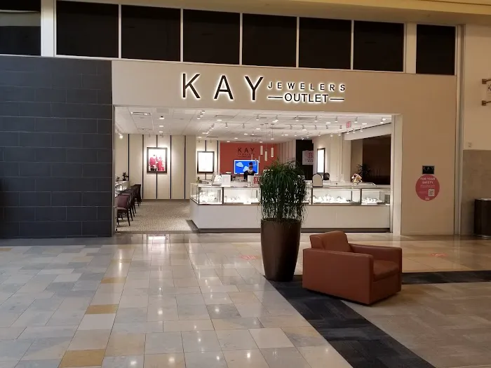 KAY Outlet 4