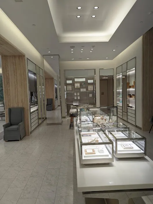 Tiffany & Co. 4