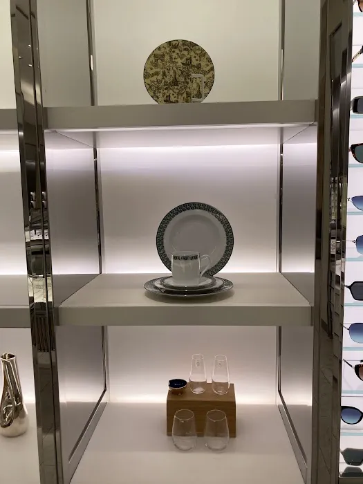 Tiffany & Co. 4