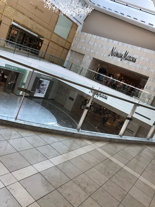 Tiffany & Co. 3