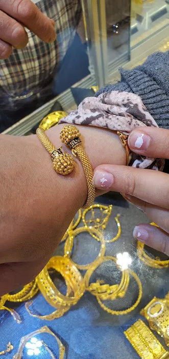 Nouri's Jewelry 4