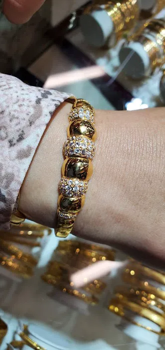 Nouri's Jewelry 4